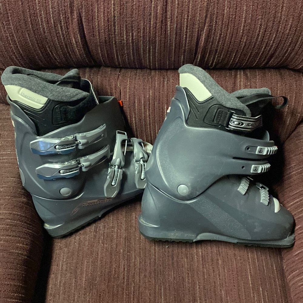 Salomon Ski Boots - Picture 2 of 13